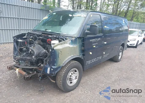 2014 Chevrolet Express 2500 Work Van z USA, uszkodzony, nr VIN 1GCWGFCA1E1208239